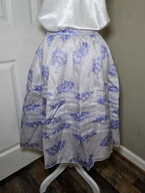 Jules Reid 100% Silk The Liam Skirt In Blue Peacock Print